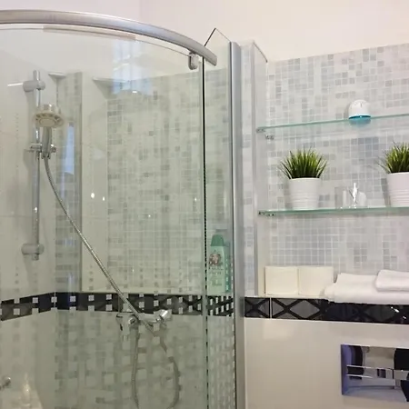 Latte Juliana Bartoszewicza *