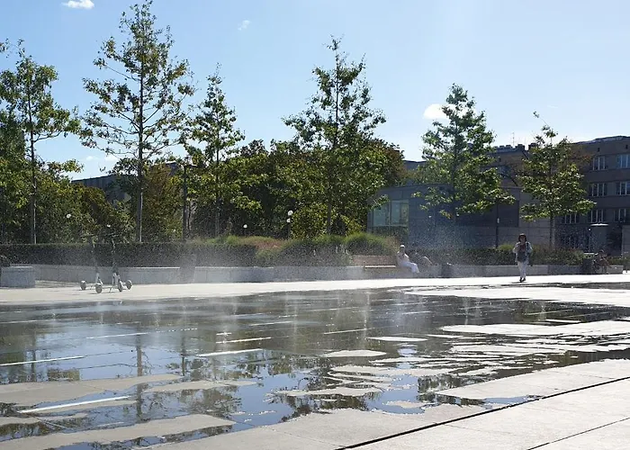 Latte Juliana Bartoszewicza Varsovie